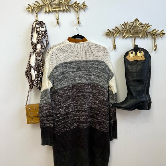 Cardigan long sweater M 19.5” l 34” - Picture 5 of 5